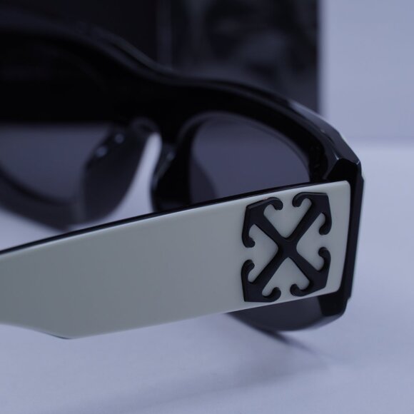 Off-White OERI13O ORLANDO 0107 Oval Sunglasses – White/Black